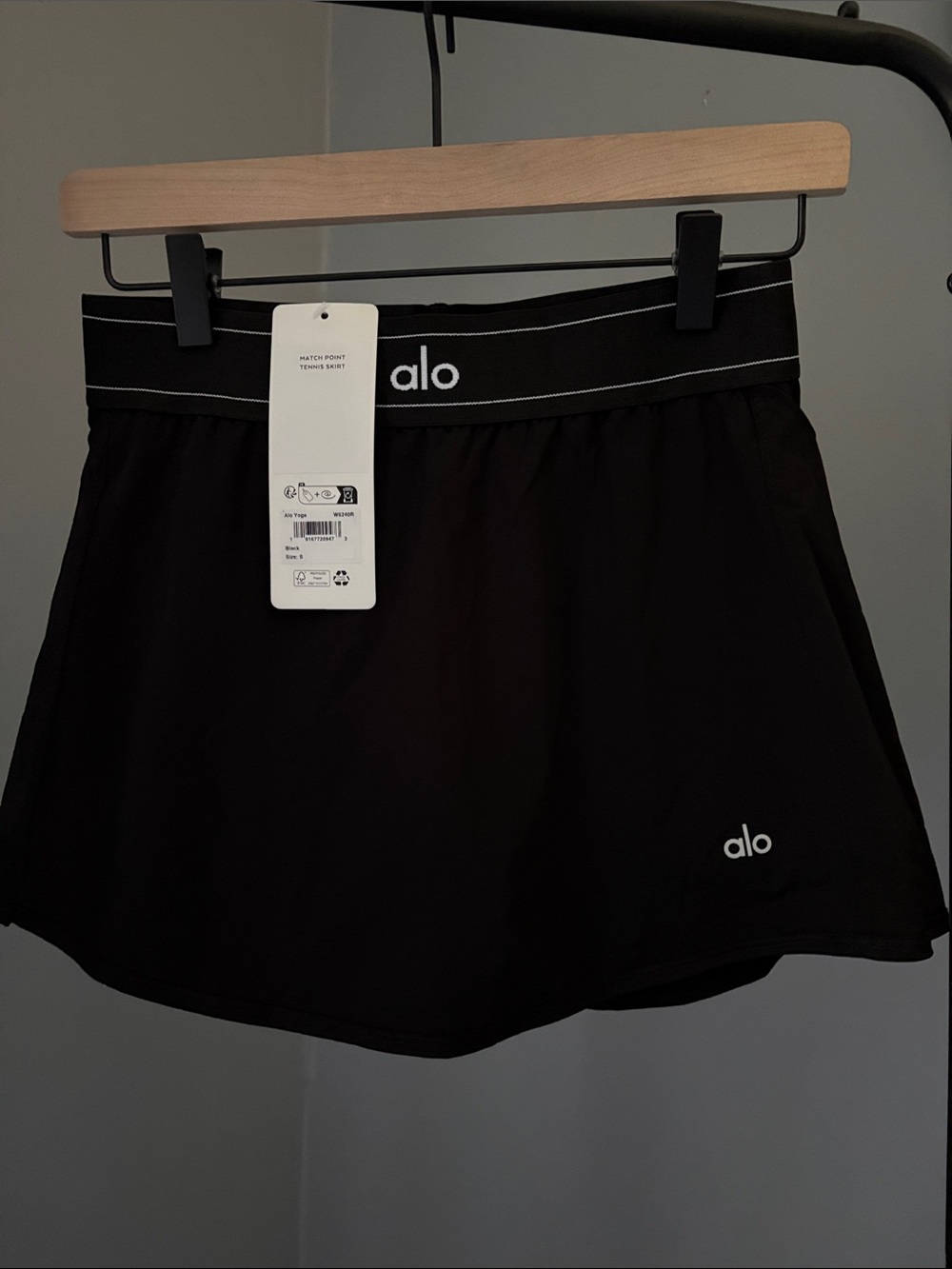 ALO Yoga Black Women’s Athletic Skort with Branded Waistband